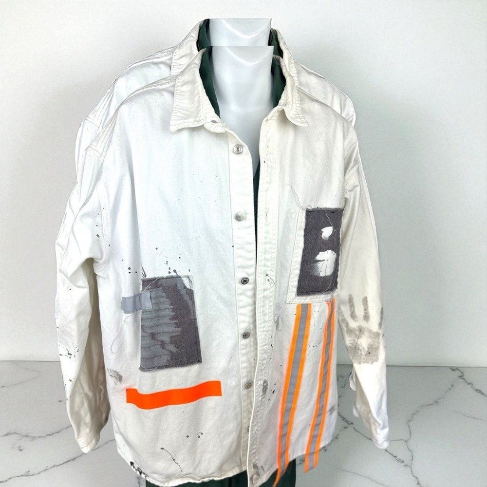 Zara Men's Size XL‎ White Denim oversized Jacket w paint patches orange Accents